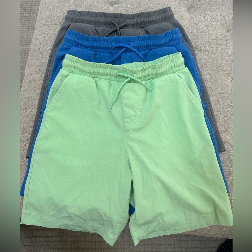 LOT OF 3 VINEYARD VINES BOYS PULL ON PERFORMANCE SHORTS MEDIUM 12-14 - Picture 2 of 5